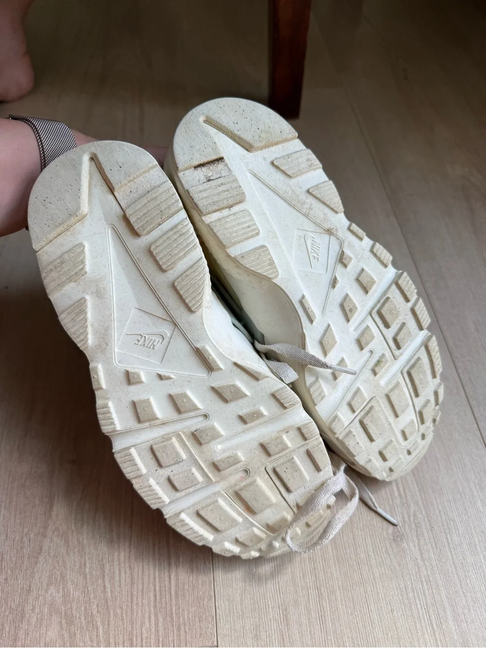 Nike lightweight sneakers